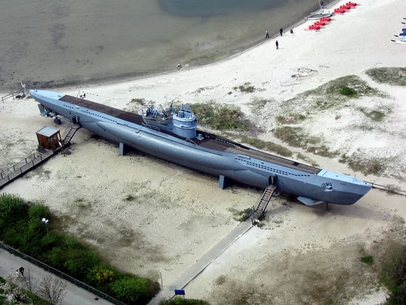 U-1105